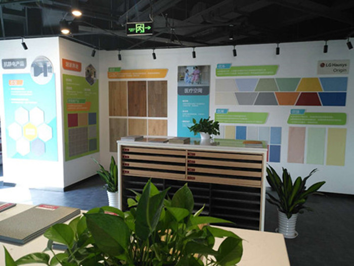 南橫街養(yǎng)老中心項(xiàng)目地面鋪裝順利完成